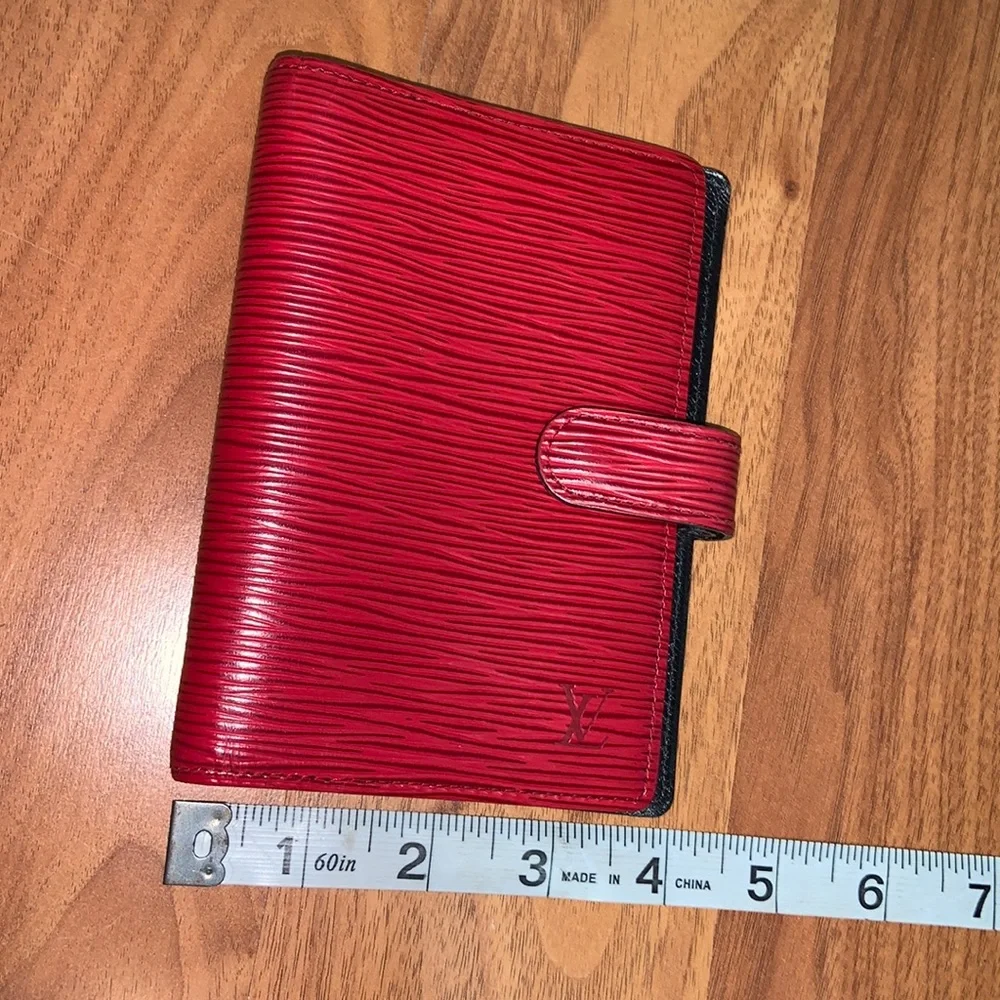 Authentic Louis Vuitton Epi Leather Agenda